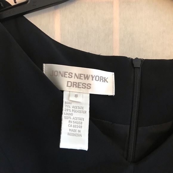 Black dress - Picture 5 of 5